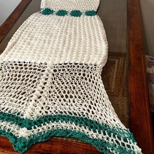 Vestido Tejido a Mano Crochet Blanco con Flores Verdes Talle M - imagen 3