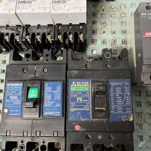 Disyuntores Industriales ABB, Iskra y Mitsubishi - Lote Variado - imagen 3