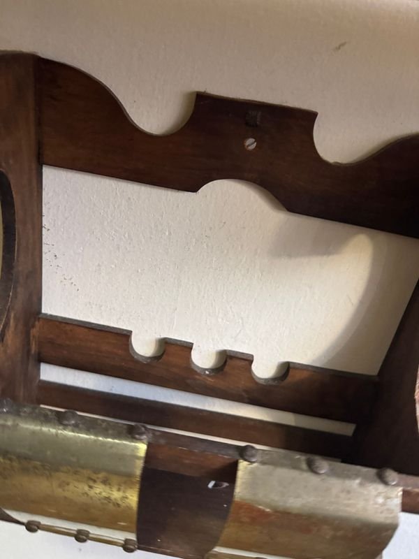 Revistero aéreo en madera y bronce - imagen 4