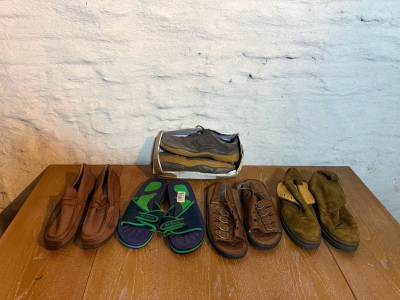 Lotes de zapatos y sandalias nuevos en cuero - imagen 2