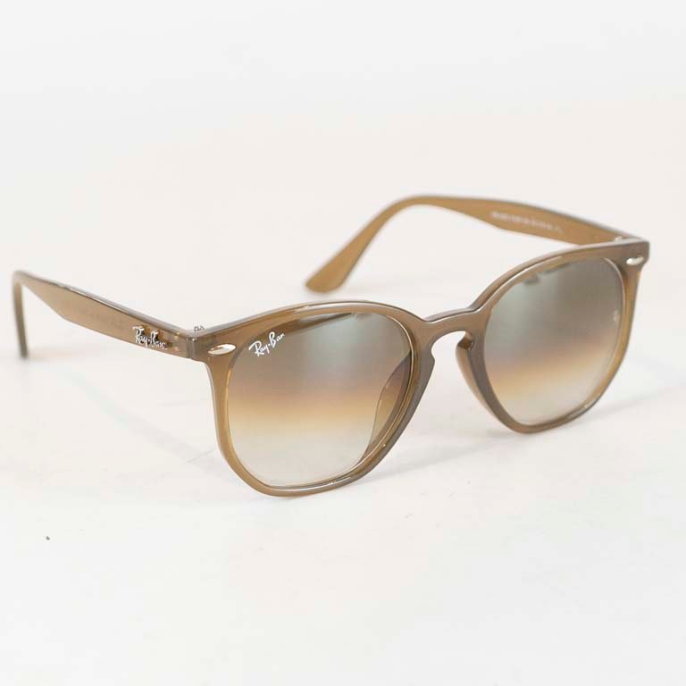 Item 2106972 - Image 0