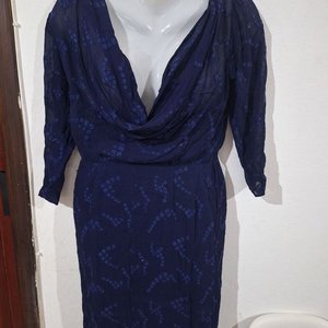 Lote de 12 Prendas de Fiesta para Dama: Vestidos, Faldas y Tops - imagen 9