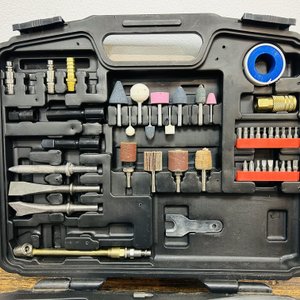 Lote #113R – Kit de herramientas neumáticas - imagen 3