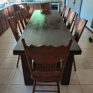Lote anterior: Mesa de Comedor Victoriana de Madera Maciza con 10 Sillas Talladas