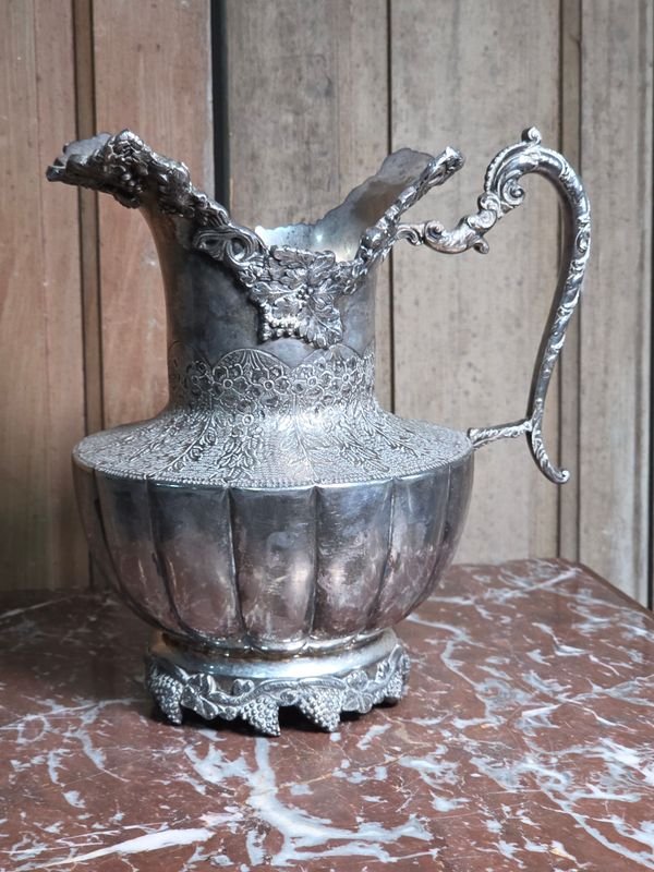Jarra Francesa Antigua Labrada Plateada 23 cm