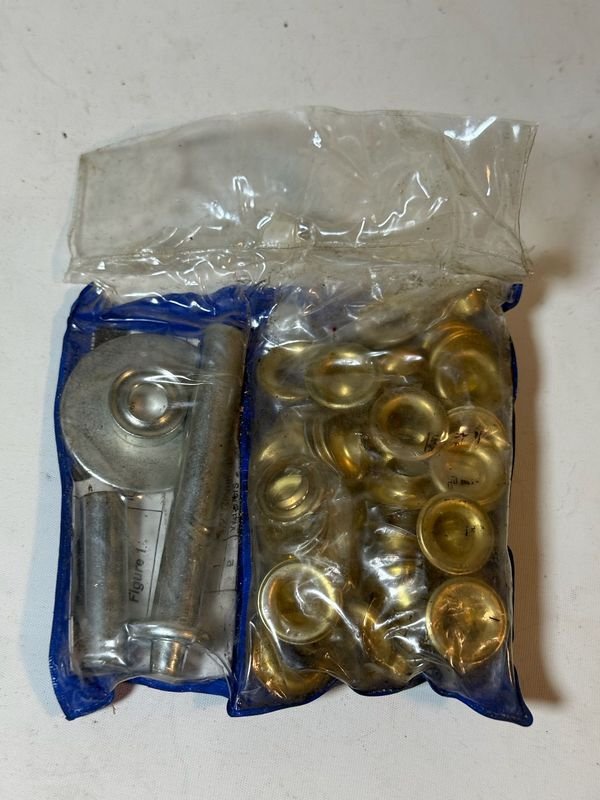 Kit para Instalar Ojalillos en Lona y Otros Materiales
