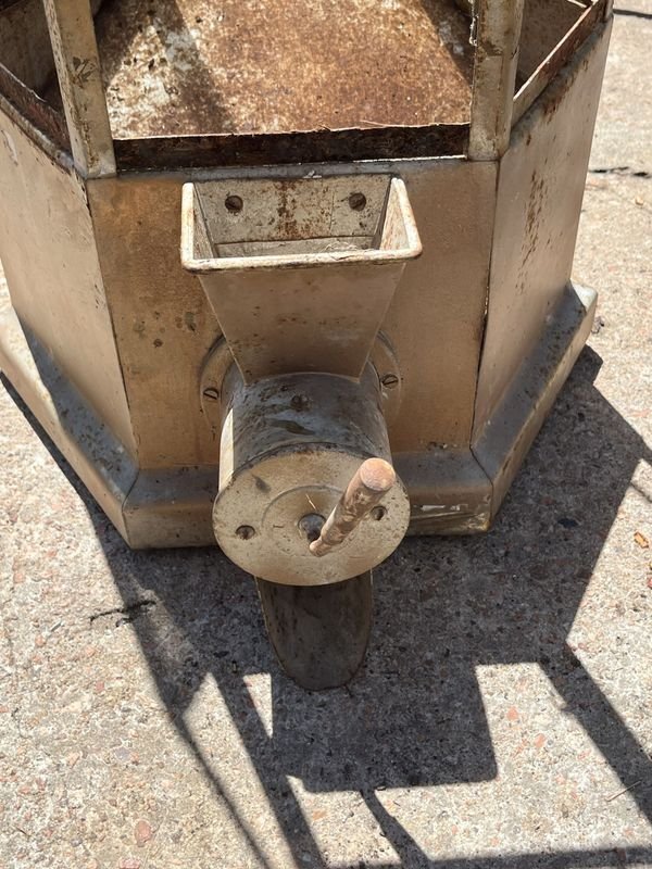 Item 884052 - Image 2