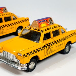 Dos Autitos de Colección a Fricción - Taxi de Nueva York Amarillo - imagen 3