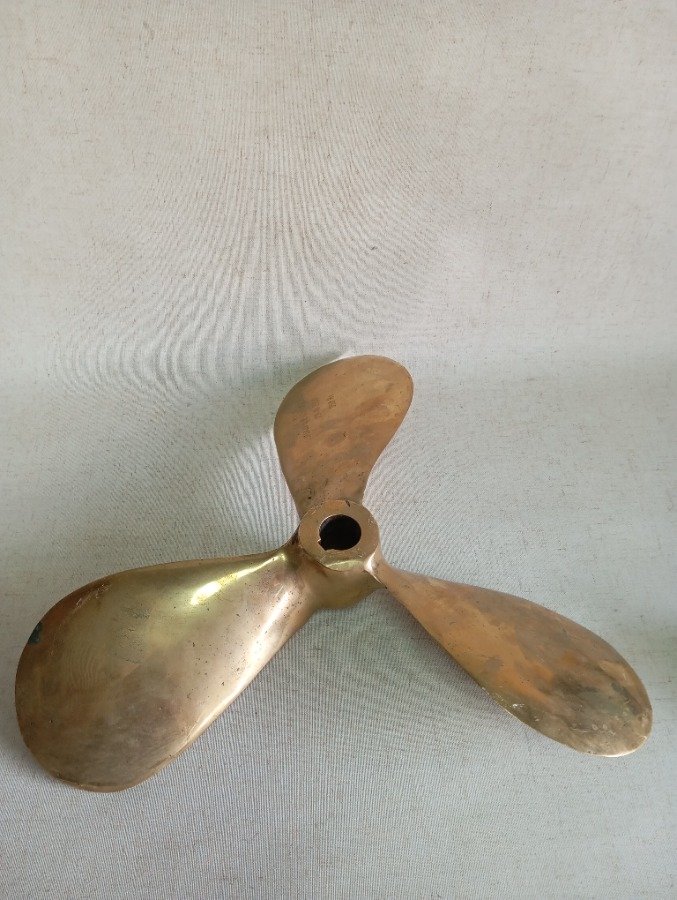Hélice de bronce macizo para avión - imagen 2