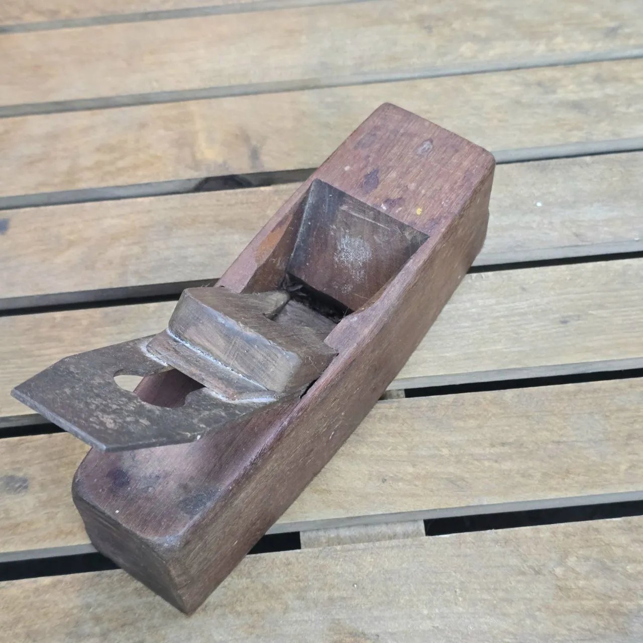 Plano de madera para tallar con cuchilla metálica - imagen 3