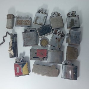 Lote de Encendedores Metálicos Antiguos para Coleccionistas - imagen 3