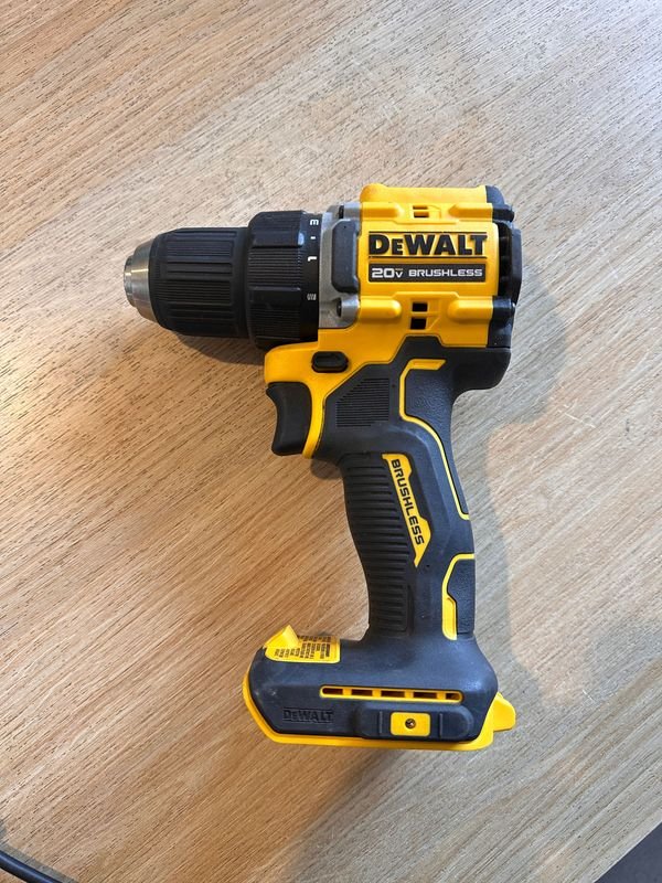 Atornilladora Dewalt DCD 794 Atomic Compact Series 20V Brushless