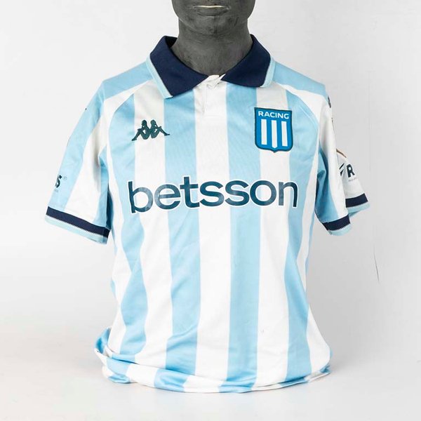 Lote anterior: Camiseta de Racing de Avellaneda de utilería marca Kappa N°9 de 'Maravilla' Martínez utilizada en la Copa Libertadores 2025