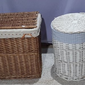 2 Canastos de Mimbre Forrados con Tapa - imagen 1