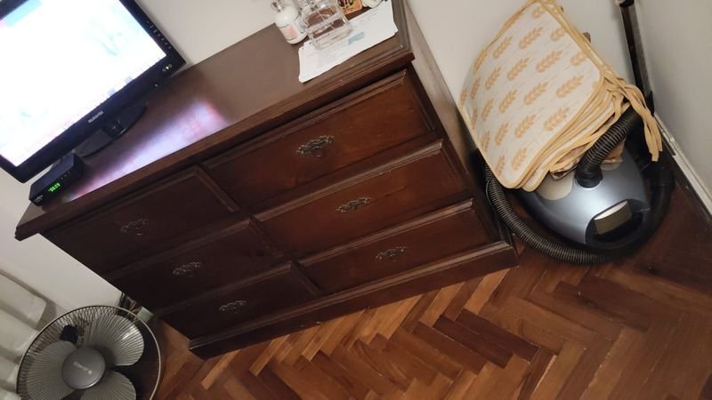 Cajonera de madera muy buena calidad