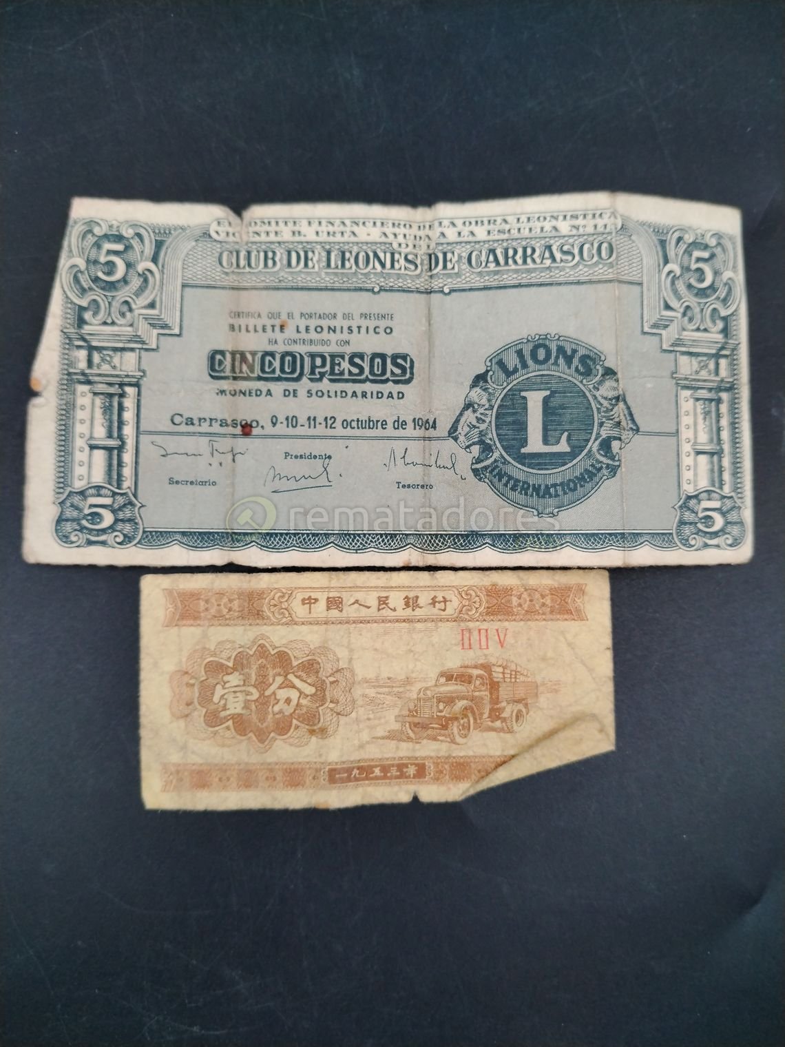 Billetes de Colección: Cinco Pesos Club de Leones de Carrasgo y Billete Chino
