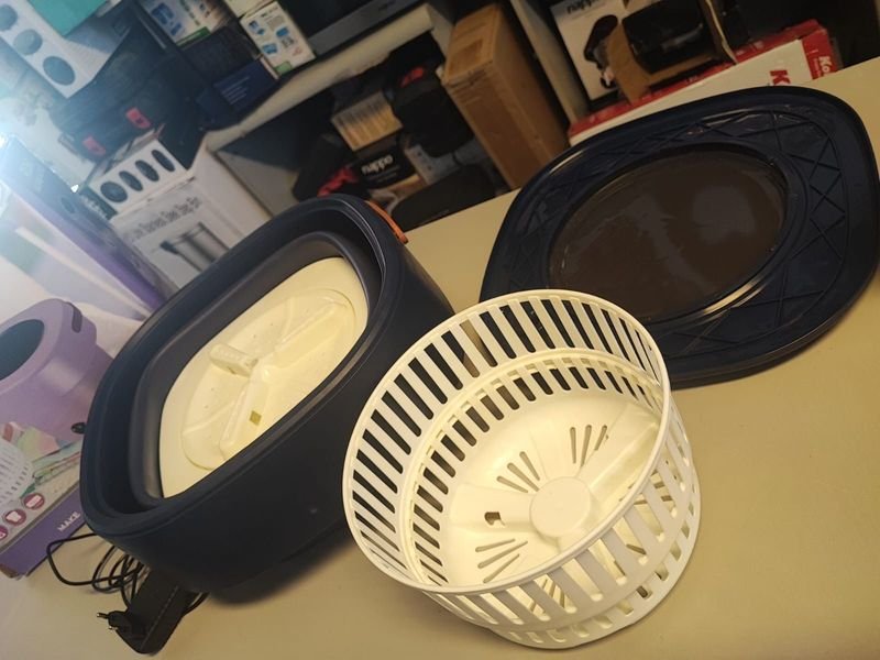 Lavadora portátil 12V - 12L, funciona - imagen 2