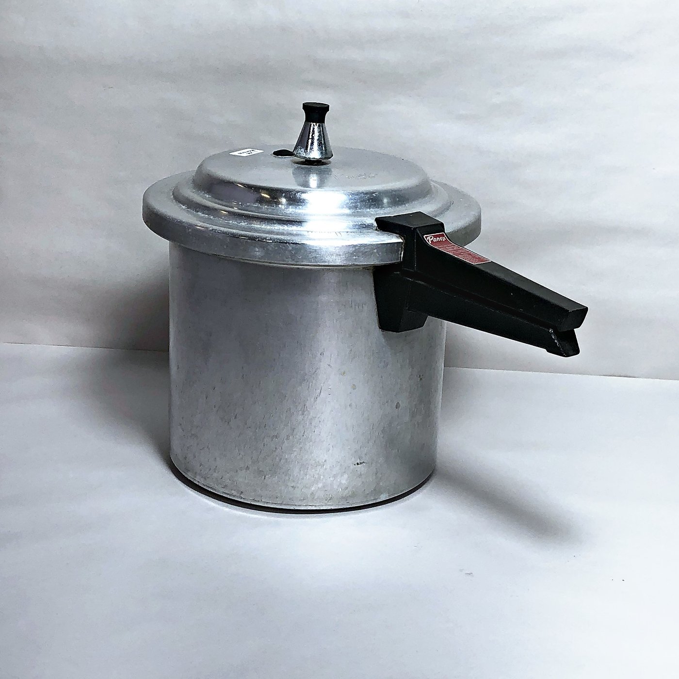 Olla a Presión Panex Matic de Aluminio con Mango de Baquelita Negra