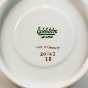 Juego de 12 Tazas de Té de Porcelana Bavaria con Platillos, Decoración Espiga y Hojas - imagen 4