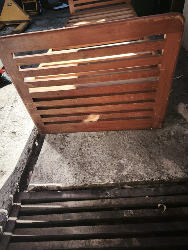 Cama Marinarina Usada con Madera y Metal - imagen 4