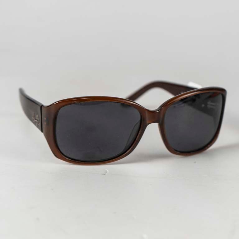 Lote siguiente: Gafas de sol Hang Ten
