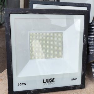 Focos LED Lux Lighting 200W Usados Funcionando - imagen 2