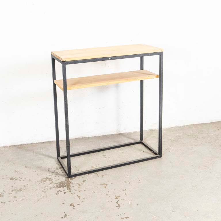 Lote anterior: Mesa de arrimo rústica en madera y hierro