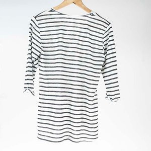 Remera a Rayas Blancas y Negras para Dama - imagen 2