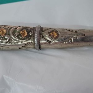 Cabo de Plata y Oro con Diseño Floral y Calado - imagen 5