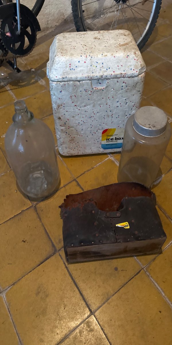 Frasco de Vidrio Grande, Hielera y Recipiente Plástico