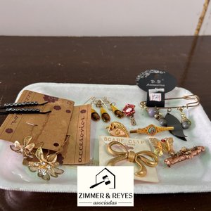 Lote siguiente: Lote de Prendedores y Accesorios para el Cabello
