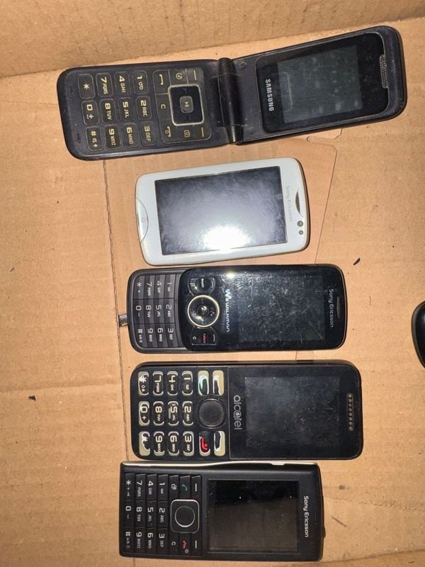 Lote de Celulares Usados Samsung, Sony Ericsson y Alcatel