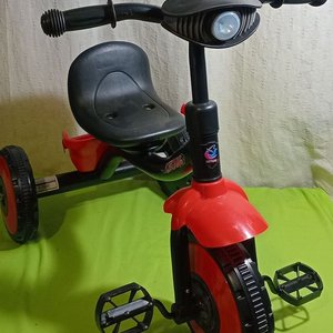 Lote anterior: Triciclo Infantil con Luces y Asiento Rojo
