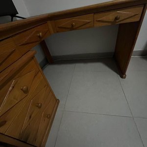 Escritorio Esquinero de Madera con Cajonera - imagen 4