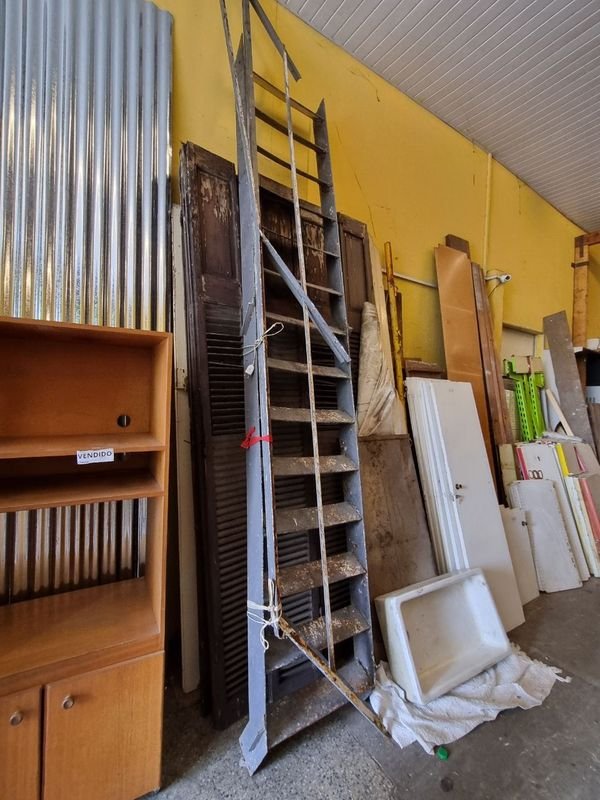 Item 869461 - Image 0