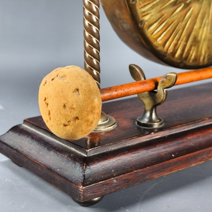 Gong en bronce, metal y madera - imagen 6