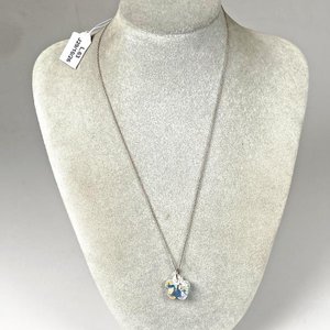 Cadena de Plata Fina con Colgante de Cristal - imagen 1