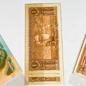 Trece Billetes Uruguayos Diferentes Numerados - imagen 3