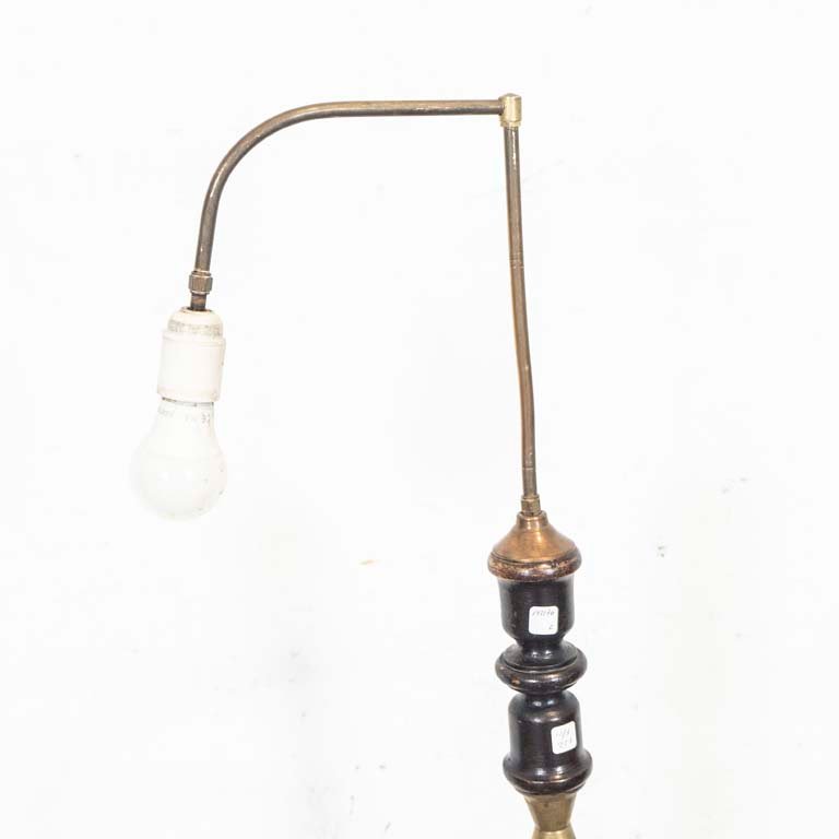 Lámpara de pie de una luz, de madera y bronce - imagen 3
