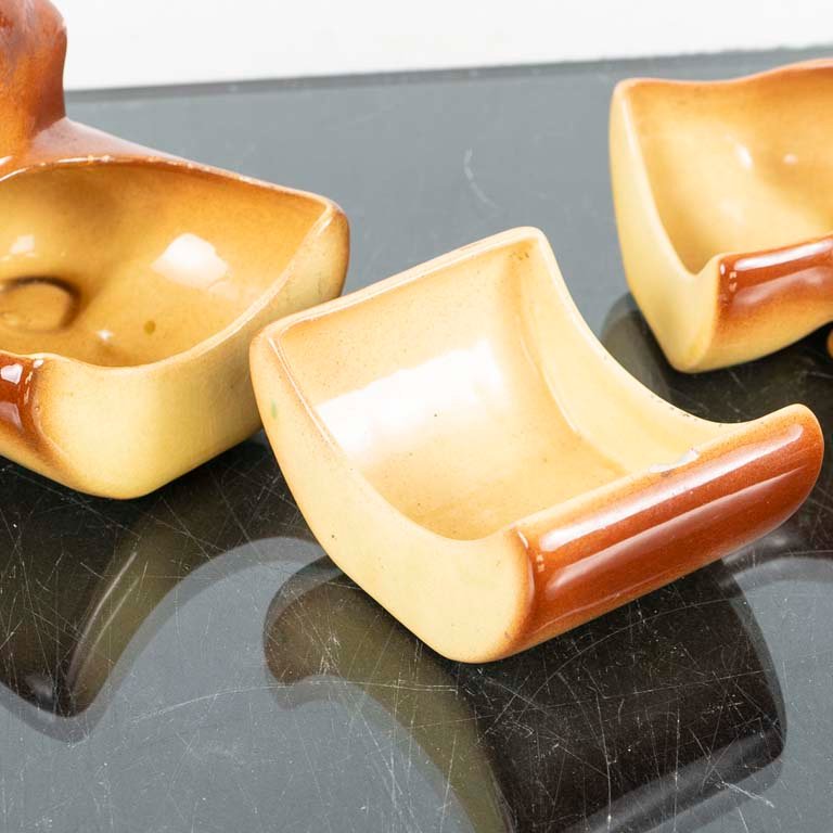 Platos de loza cerámica en forma de perro salchicha - imagen 2