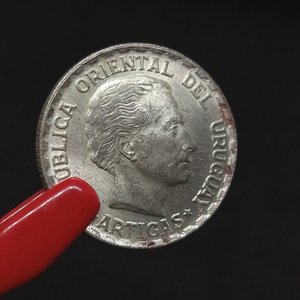 Moneda Uruguaya 50 Centésimos 1943 "Busto de Artigas" en Plata - Sin Circular - imagen 4