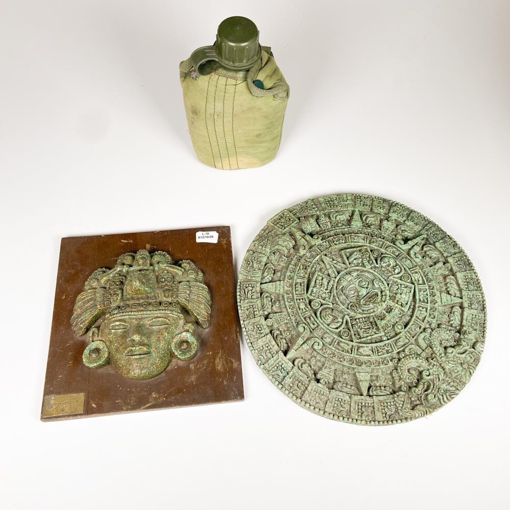 Dos Placas Aztecas de Pasta y Cantimplora con Forro