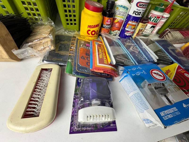 Gran lote de accesorios para el hogar y la limpieza - imagen 4