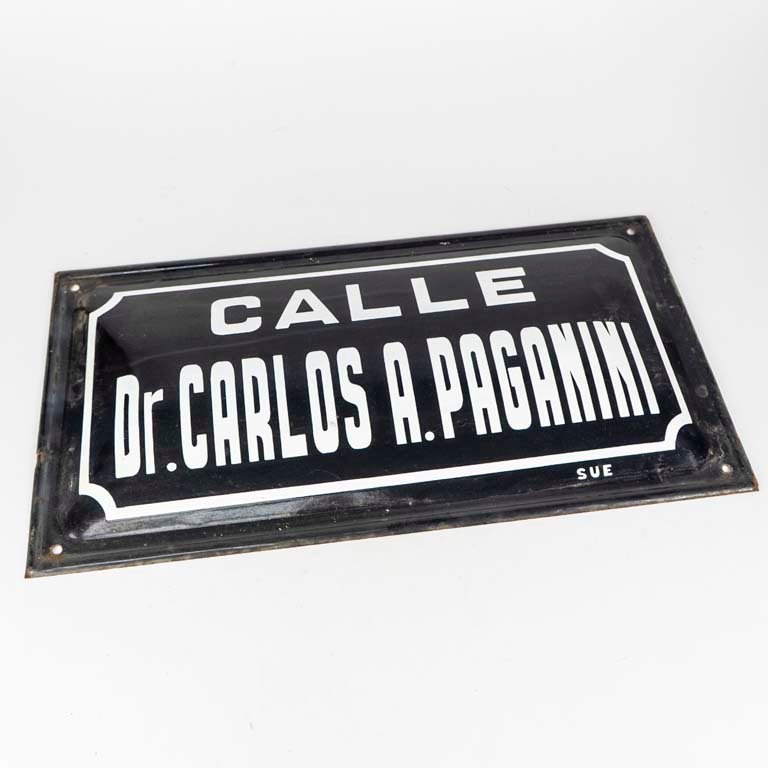 Lote anterior: Cartel de SUE en chapa esmaltada - Medidas: 30x54cm
