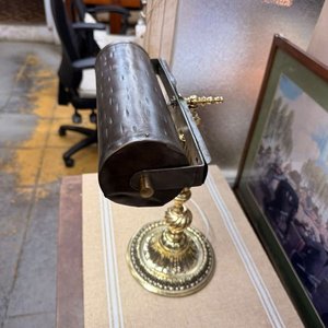 Lámpara de Escritorio Antigua de Bronce Macizo con Pantalla Metálica - imagen 4