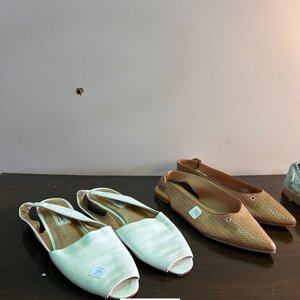 Dos Pares de Sandalias Elegantes para Mujer - imagen 4