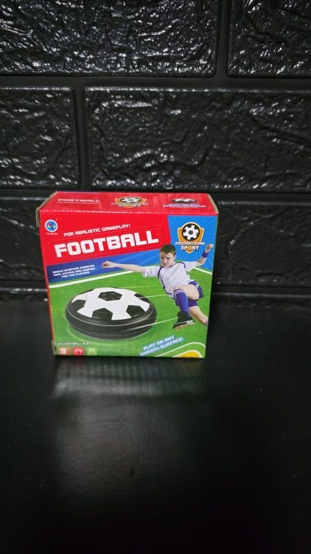 Juego de Fútbol a Pilas con Deslizamiento en Piso