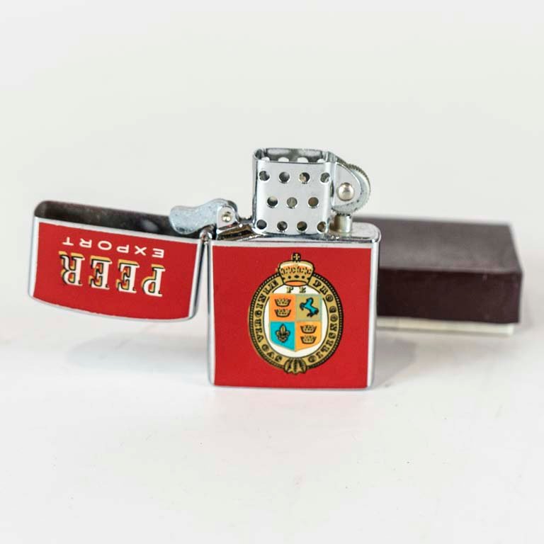 Lote siguiente: Encendedor tipo Zippo - Medidas: 5cm