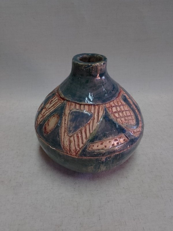 Vaso cerámico de 22 cm con diseño floral - imagen 3