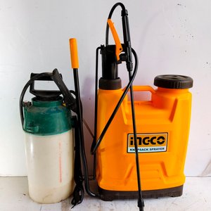 Dos Sulfatadoras: Ingco 16 Lts y otra de 5 Lts - imagen 2